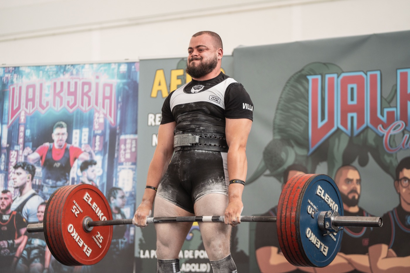 Deadlift attempt at the Valkyria Powerlifting Cup in Valladolid