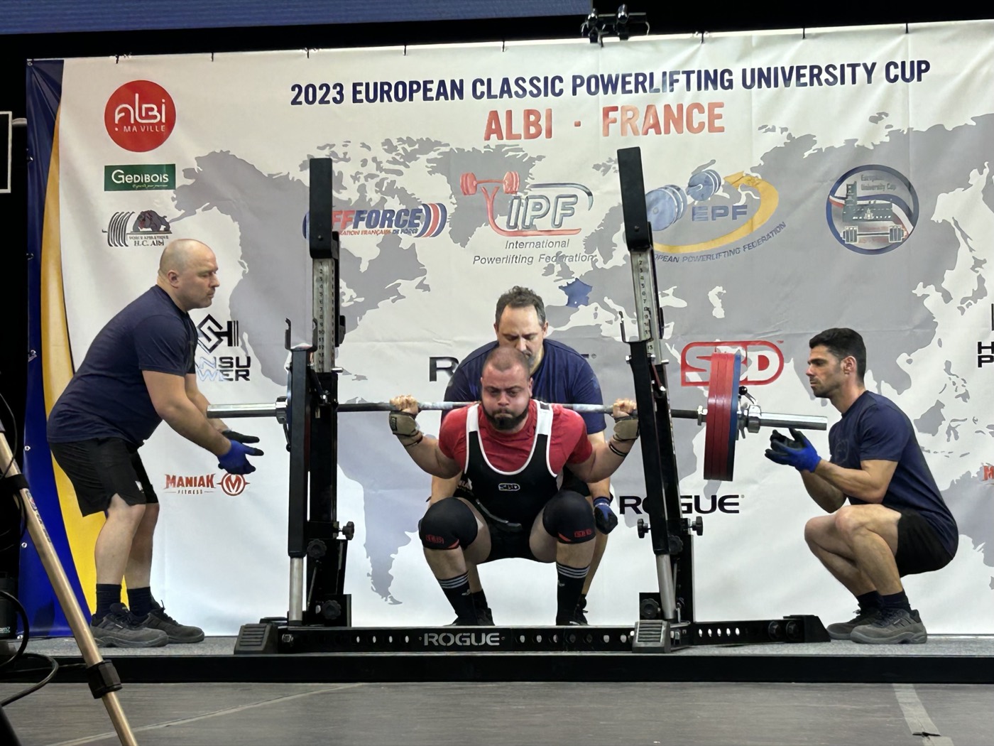 Squat attempt at the European Open University Cup in Albi
