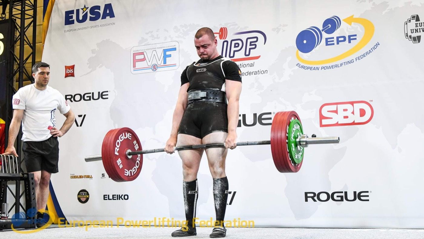 Deadlift attempt at the European Open University Cup in Hamm